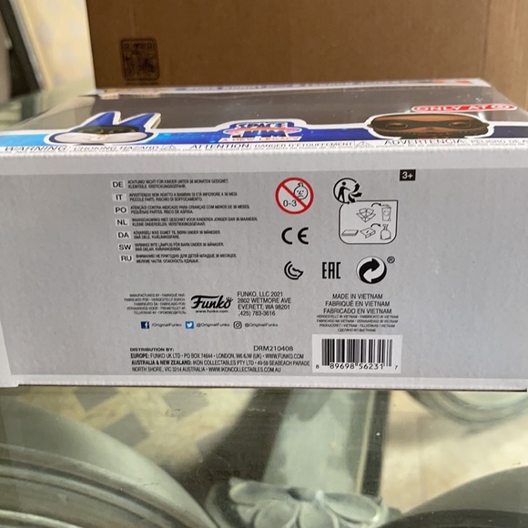 Funko Pop Movies Bugs Bunny & Lebron James. - Picture 2 of 2